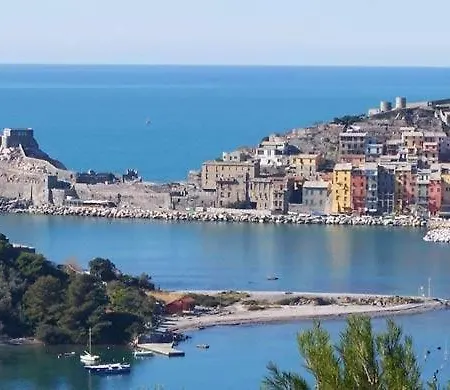 Con Posteggio Privato *